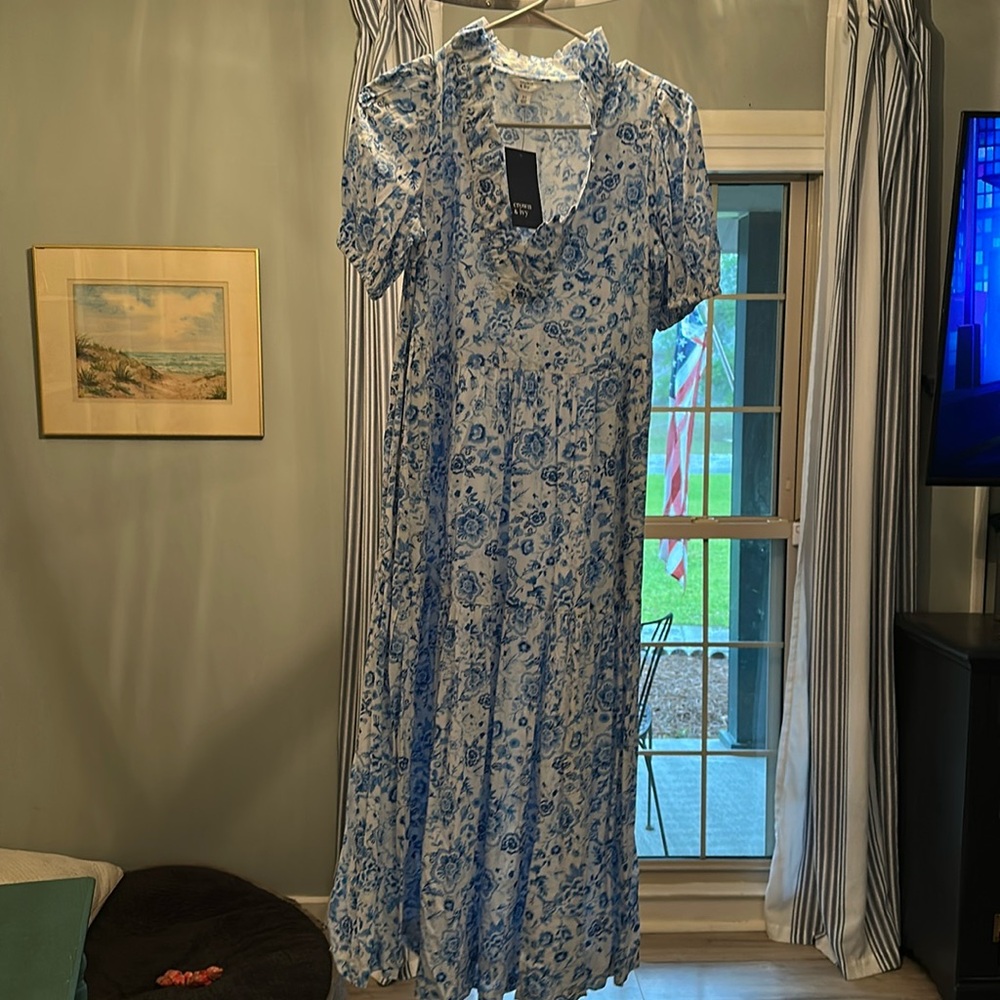 Crown and Ivy Dress